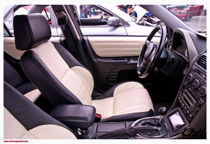 is300interior3