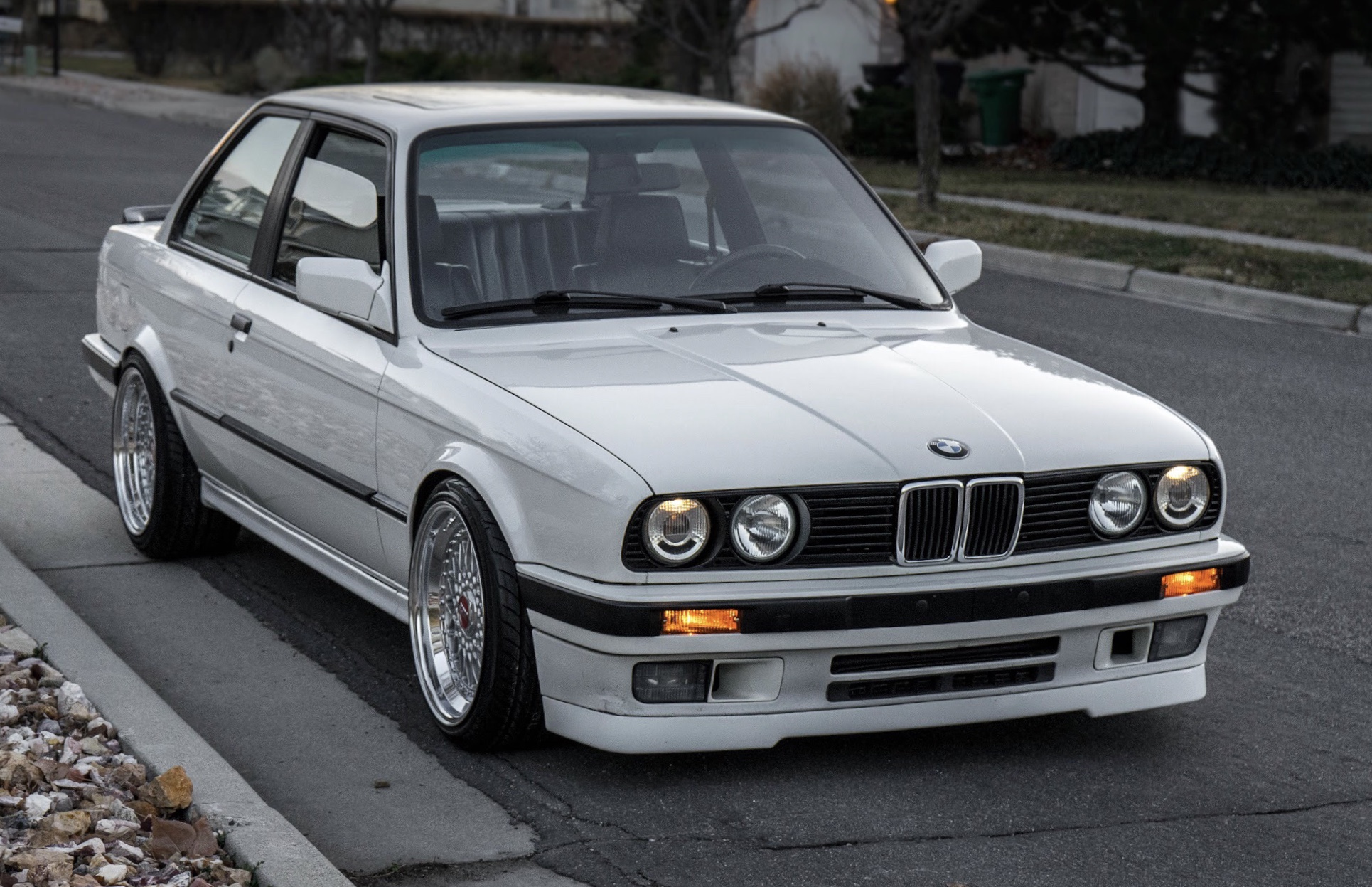 Brian Gilbert 1991 BMW 325is TBGLIVE4