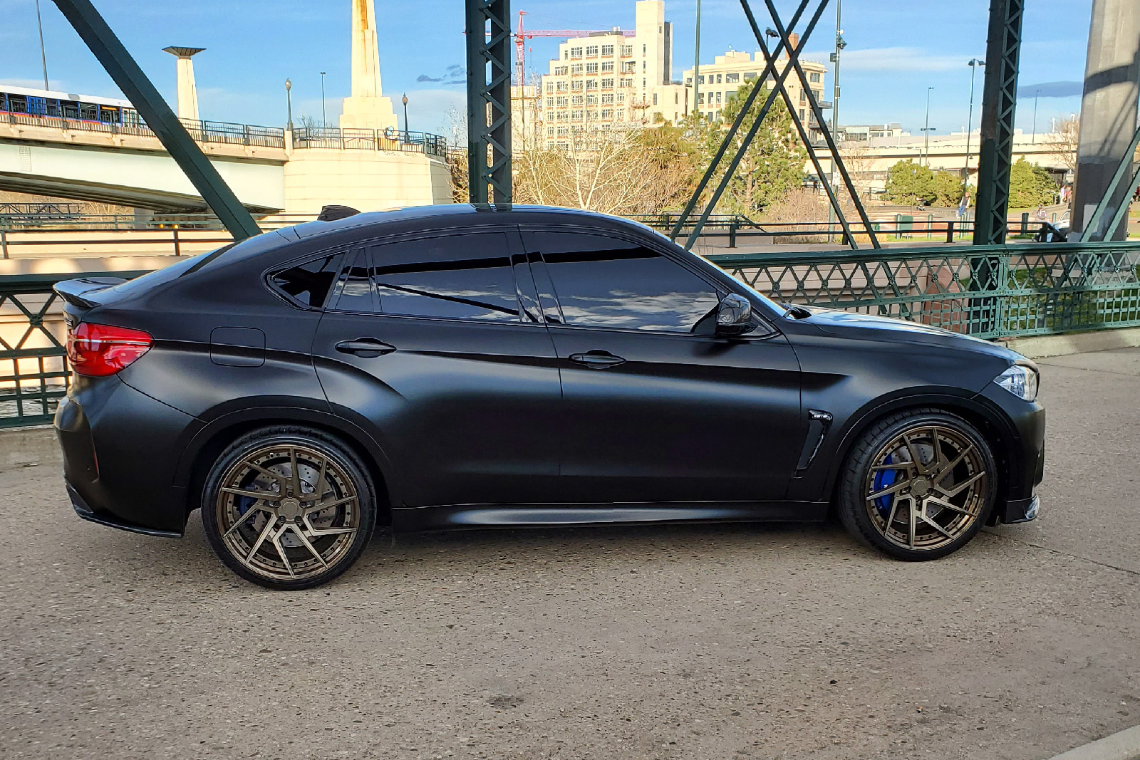05 Gary Robles 2016 BMW X6 M PASMAG TBGLIVE