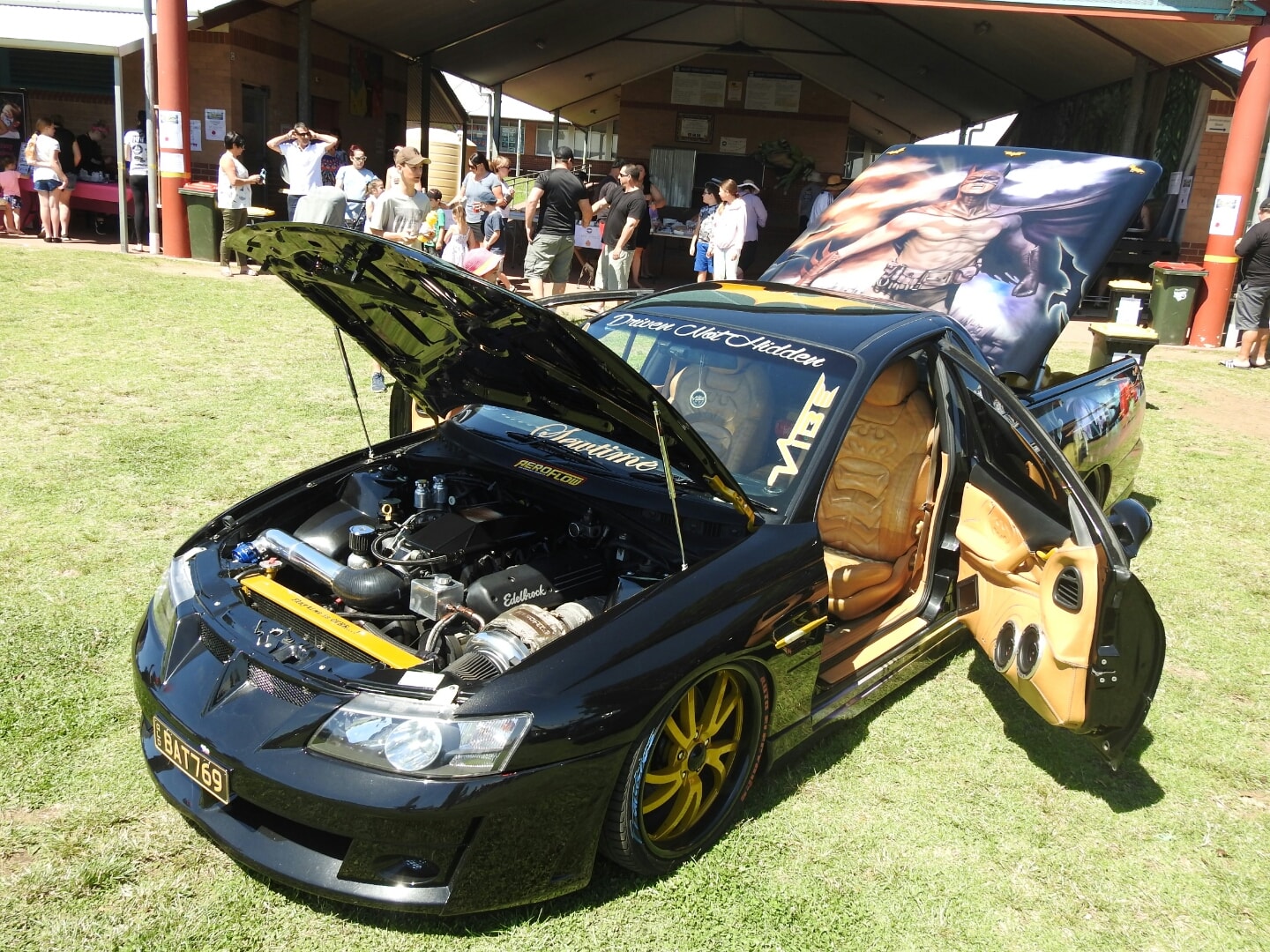 George Dimitrievski 2001 Holden Commodore Ute TBGLIVE2