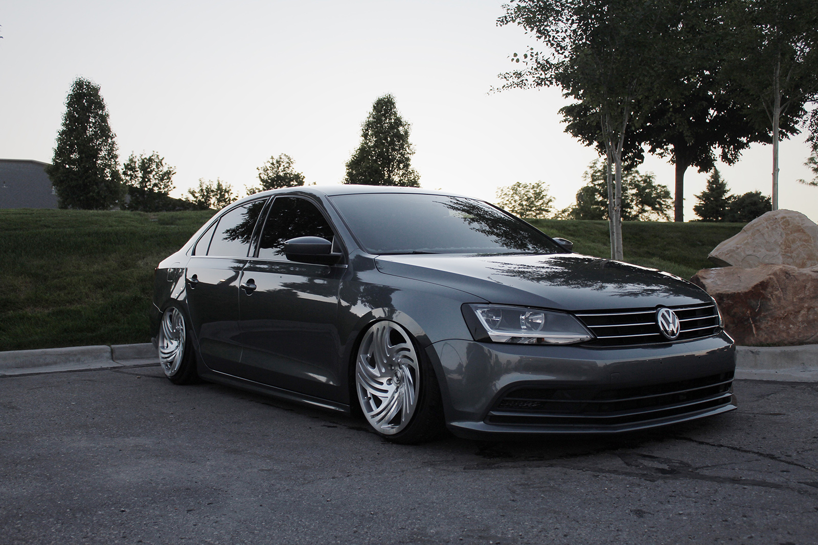 Jenique Jacbos 2017 Volkswagen Jetta TBGLIVE8