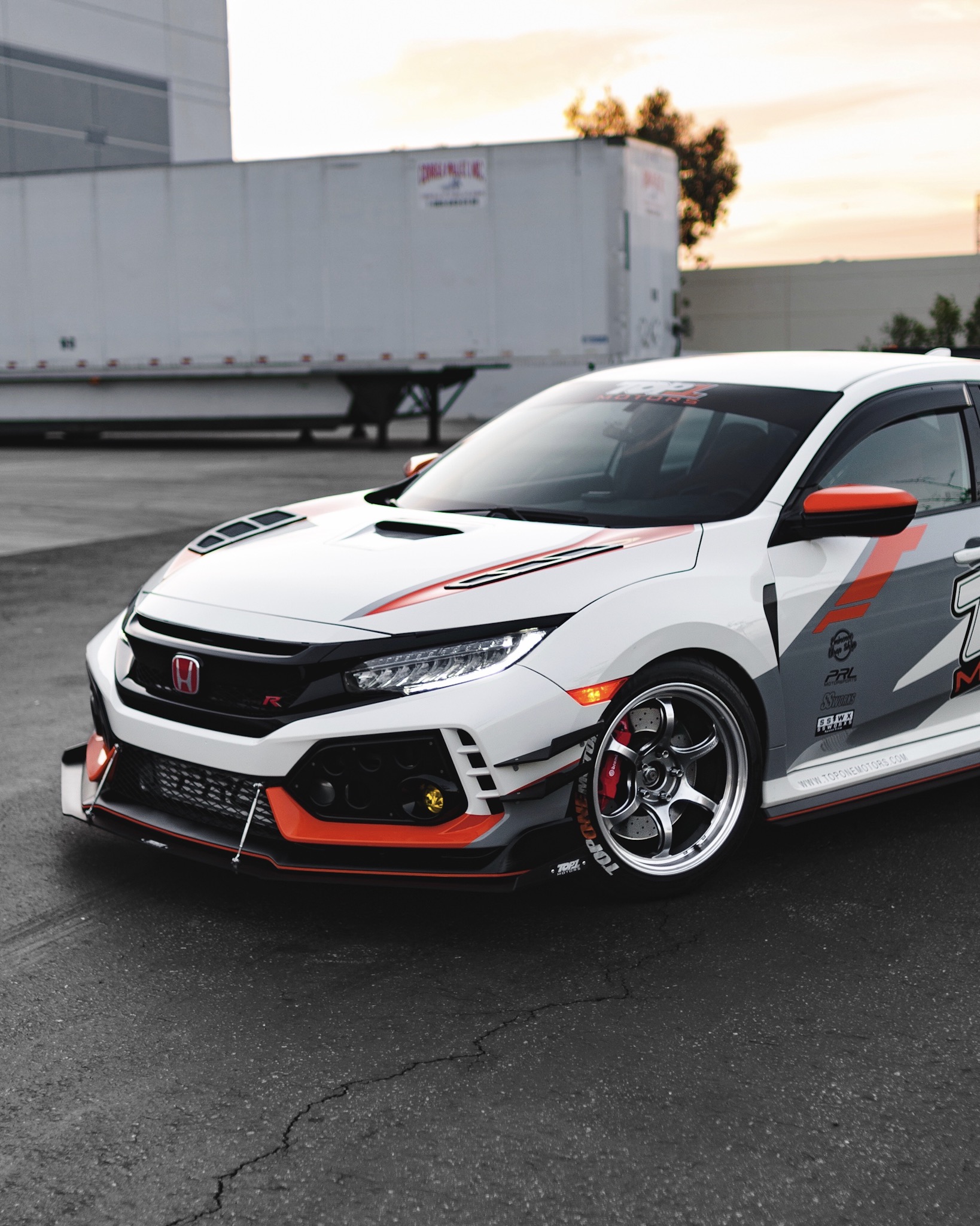 Jonny Guerra 2017 Honda Civic TypeR TBGLIVE10