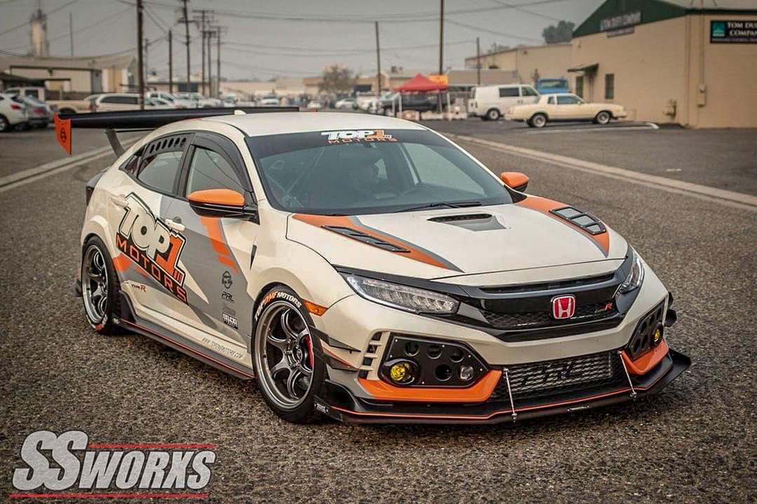 Jonny Guerra 2017 Honda Civic TypeR TBGLIVE12