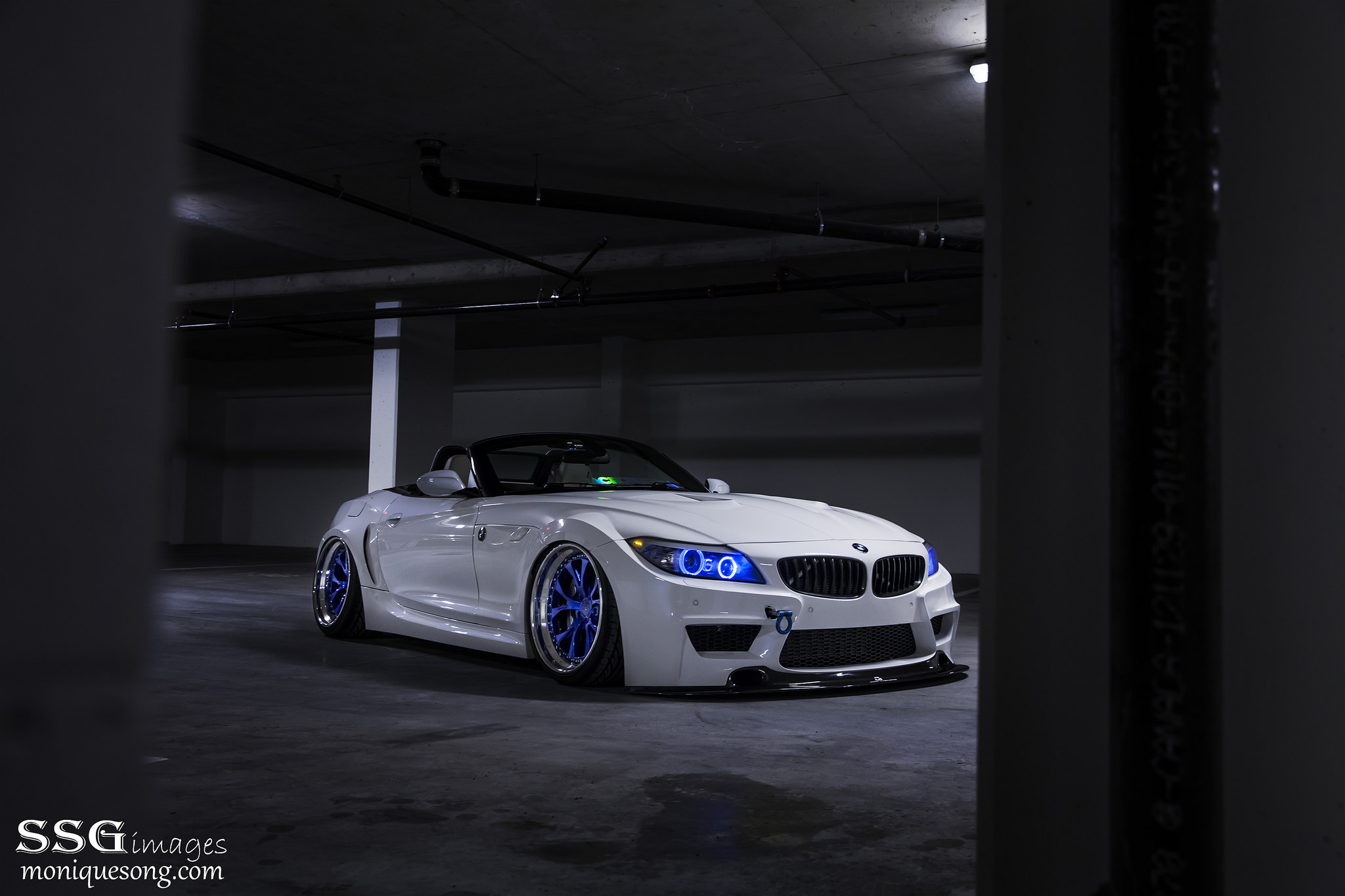 Monique Song 2011 BMW Z4 TBGLIVE 4