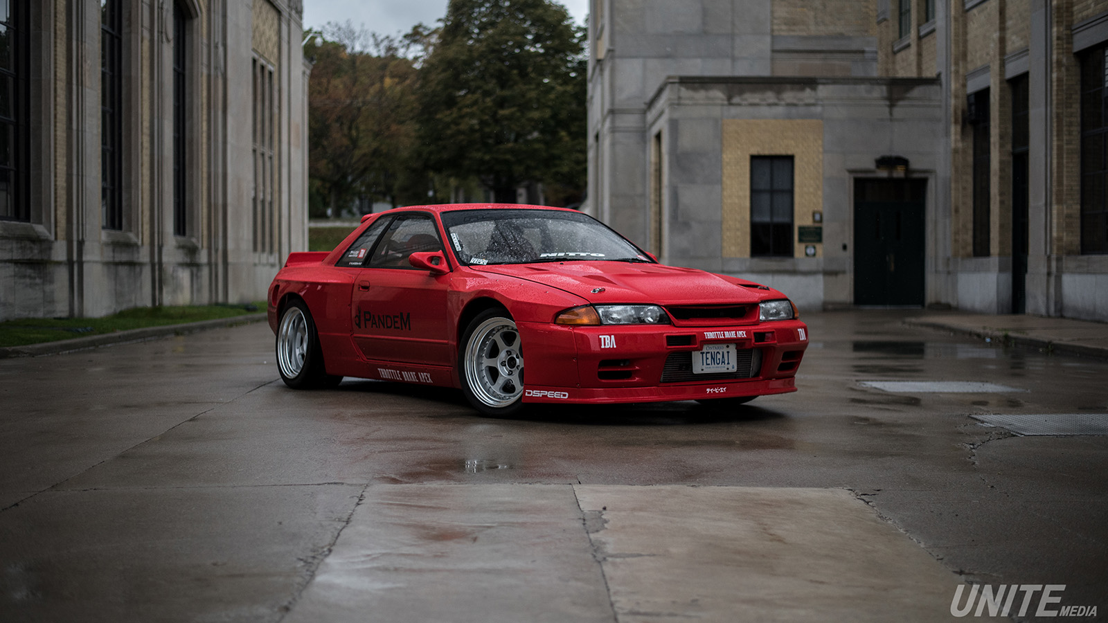 12 Neal Woon Fat 1990 Nissan GTR TBGLIVE