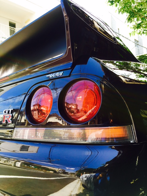 Non Faujit 1998 Nissan Skyline GTR TBGLIVE5