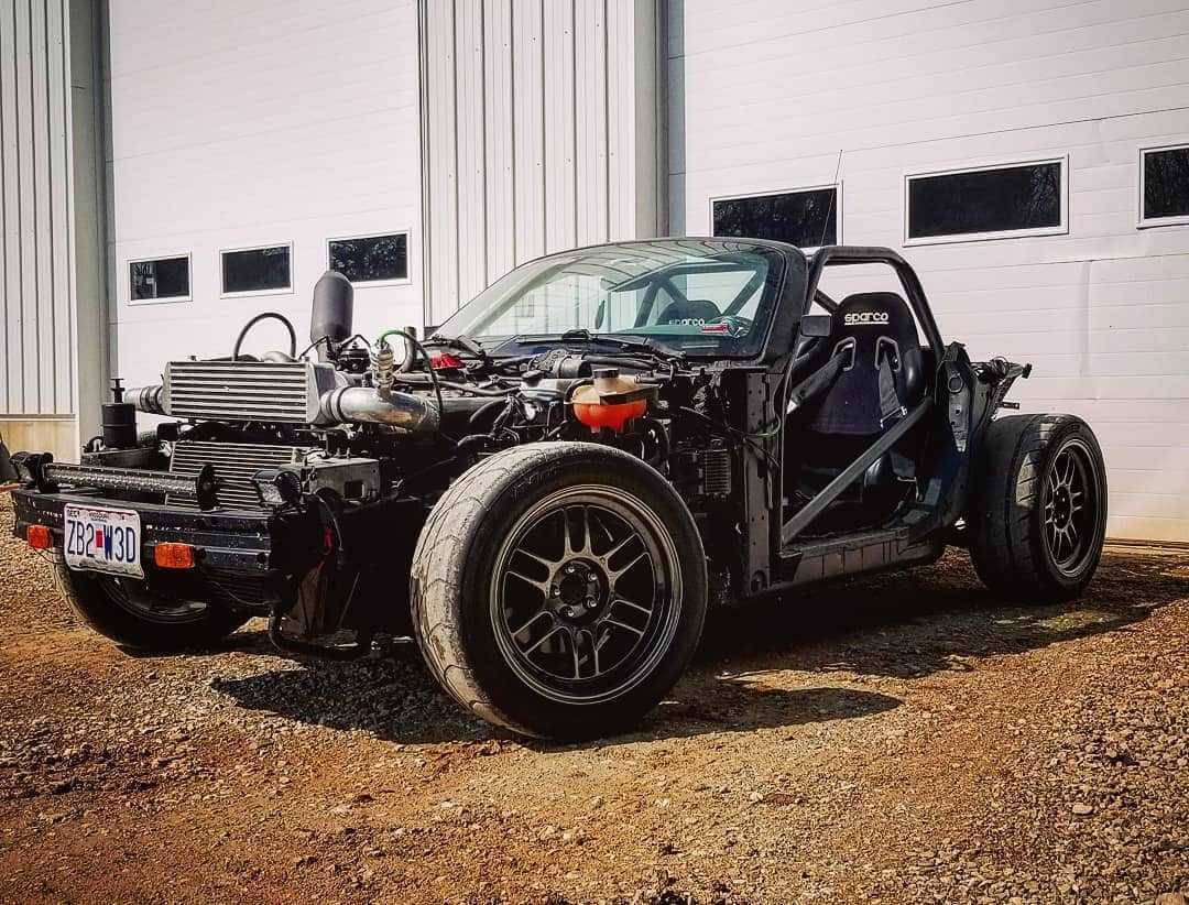 01 Samuel Schilli 2006 Pontiac Solstice pasmag tuning365 formula drift