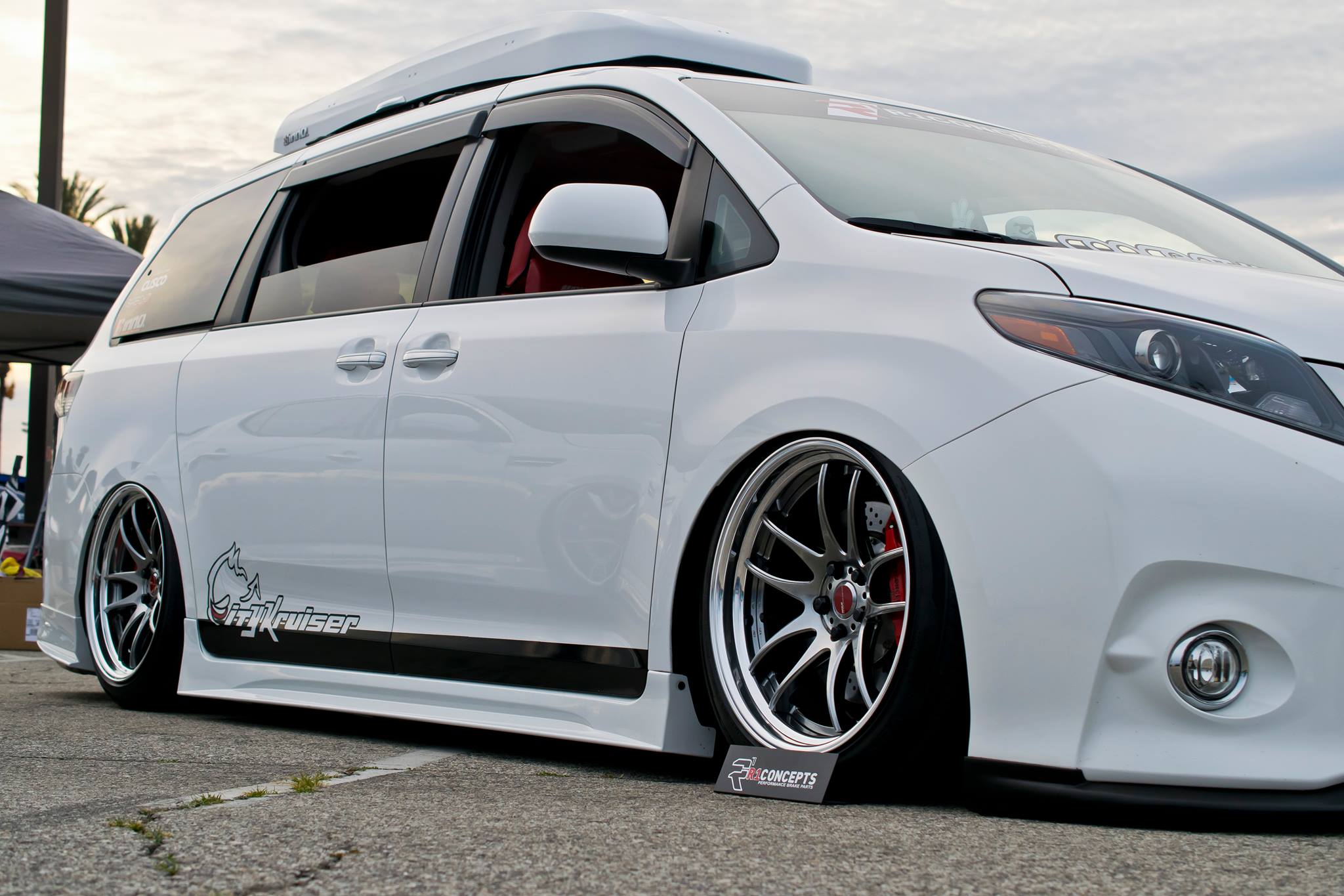Scott Shin 2015 Toyota Sienna TBGLIVE6