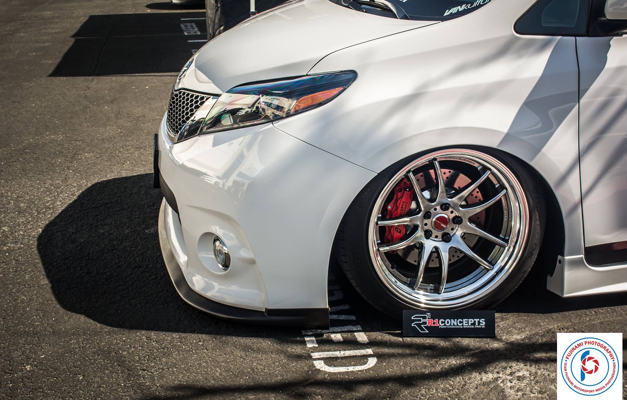 Scott Shin 2015 Toyota Sienna TBGLIVE7