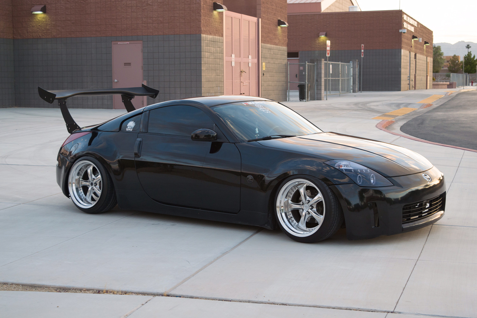 Shawn Kent 2003 Nissan 350Z TBGLIVE10