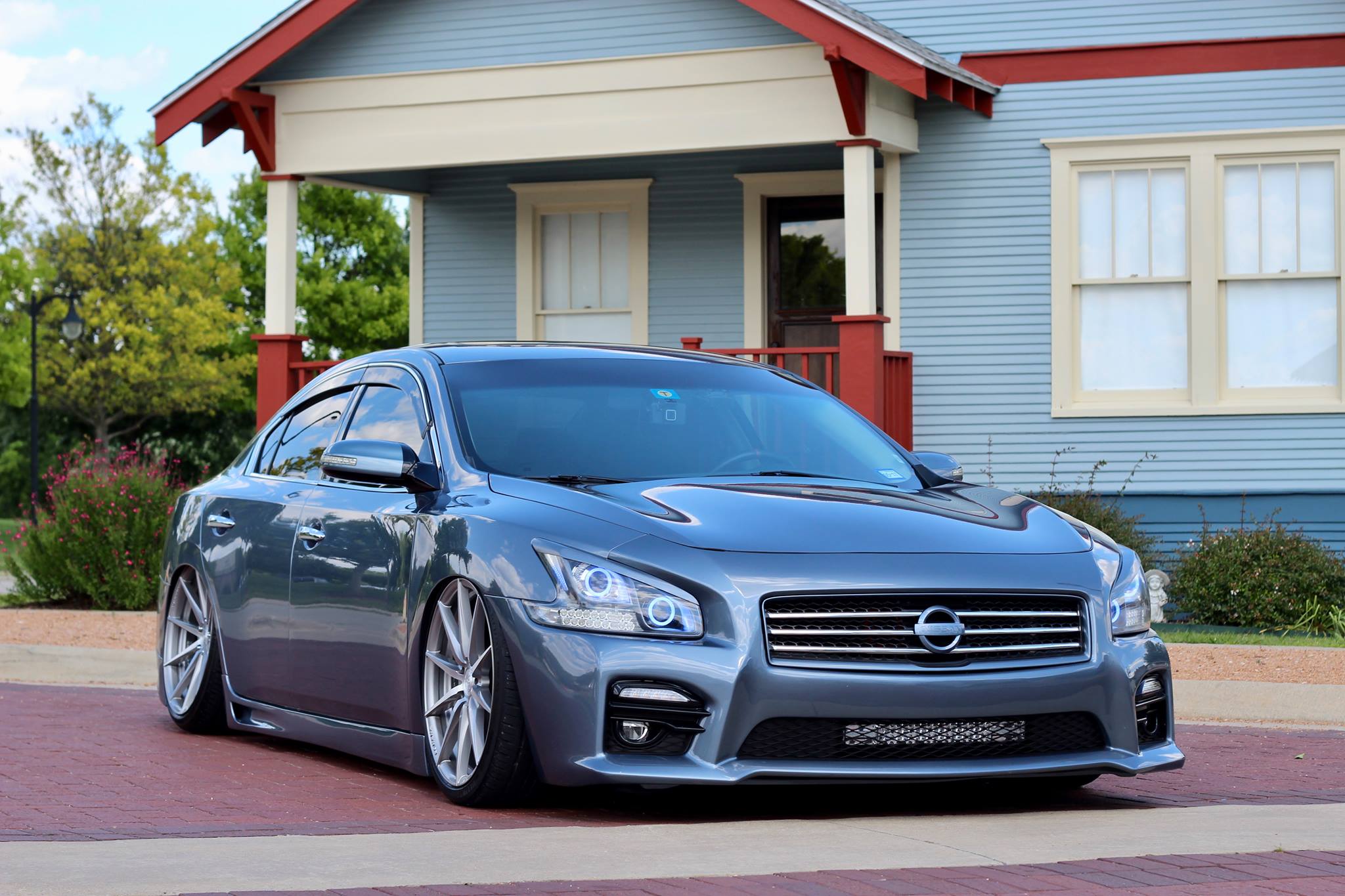 Voltaire Cacal TBGLIVE 2010 Nissan Maxima 18