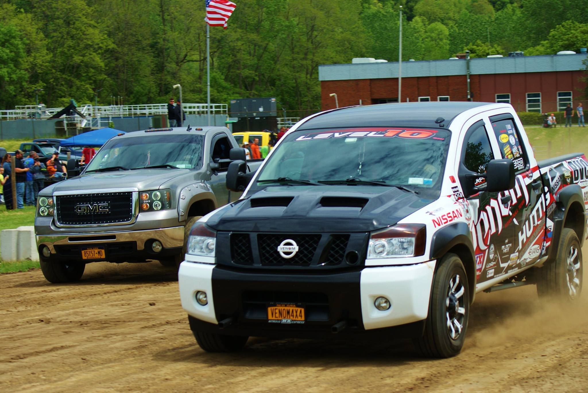 Walter Cheney 2010 Nissan Titan Pro4x TBGLIVE4